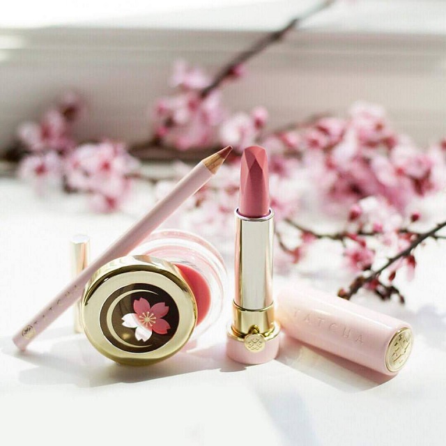 Ghé thăm shop donkihote sẽ thấy khác biệt shop khác