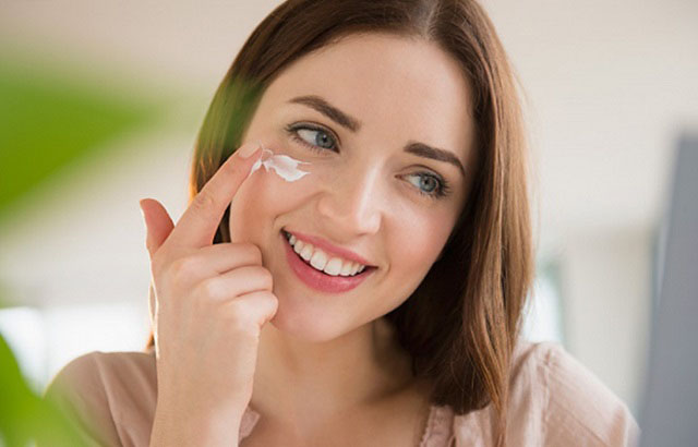 Không dùng kem trị mụn thịt khi bị dị ứng