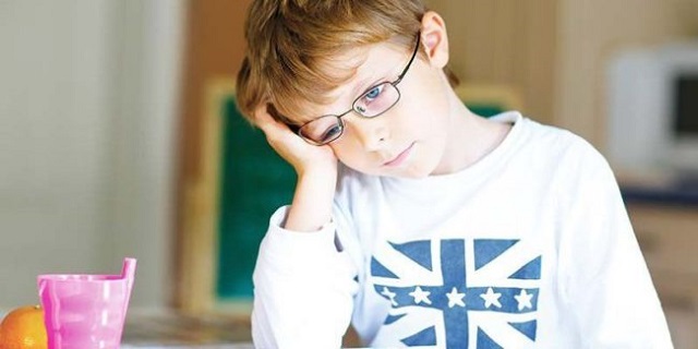 Khi nào cần dùng thuốc bổ mắt cho trẻ?